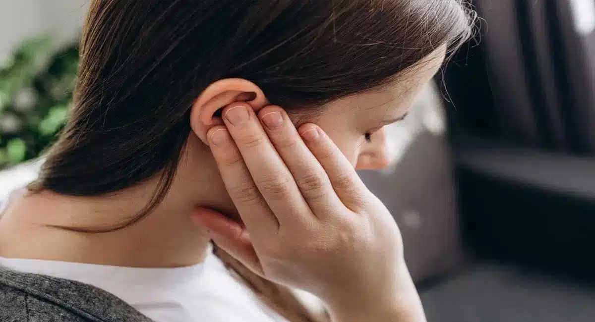 Ear pain : చెవి నొప్పేగా అని తేలిగ్గా తీసుకుంటున్నారా... ఇది ప్రమాదకరమైన వ్యాధి సంకేతం...!