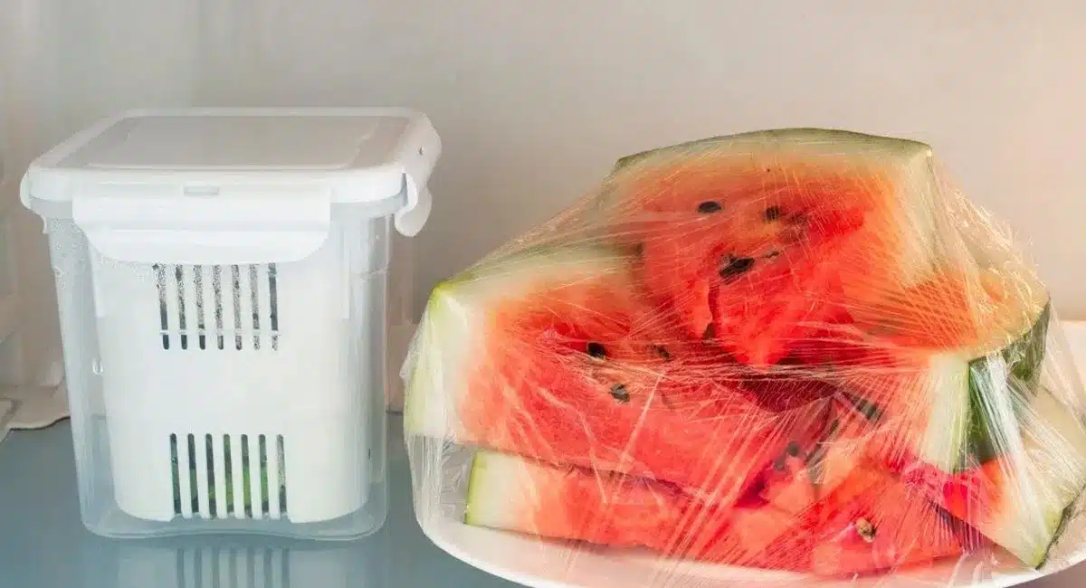 Watermelon : వామ్మో... ఫ్రిడ్జ్ లో ఉంచిన పుచ్చకాయని తింటున్నారా..? మహా డేంజరట..!