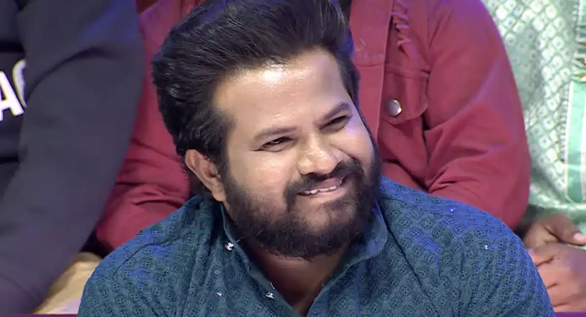 Hyper Aadi : లేడీస్ హాస్టల్‌లో త‌ల‌దాచుకున్న హైప‌ర్ ఆది.. వాళ్లని చూసి ఏం చేసేవాడంటే..!