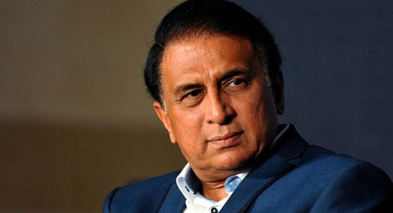 Sunil Gavaskar : బౌల‌ర్స్ బెంబెలెత్తిపోతున్నారు.. కొన్ని మార్పులు చేయ‌మంటూ సునీల్ గ‌వాస్క‌ర్ సూచ‌న‌..1