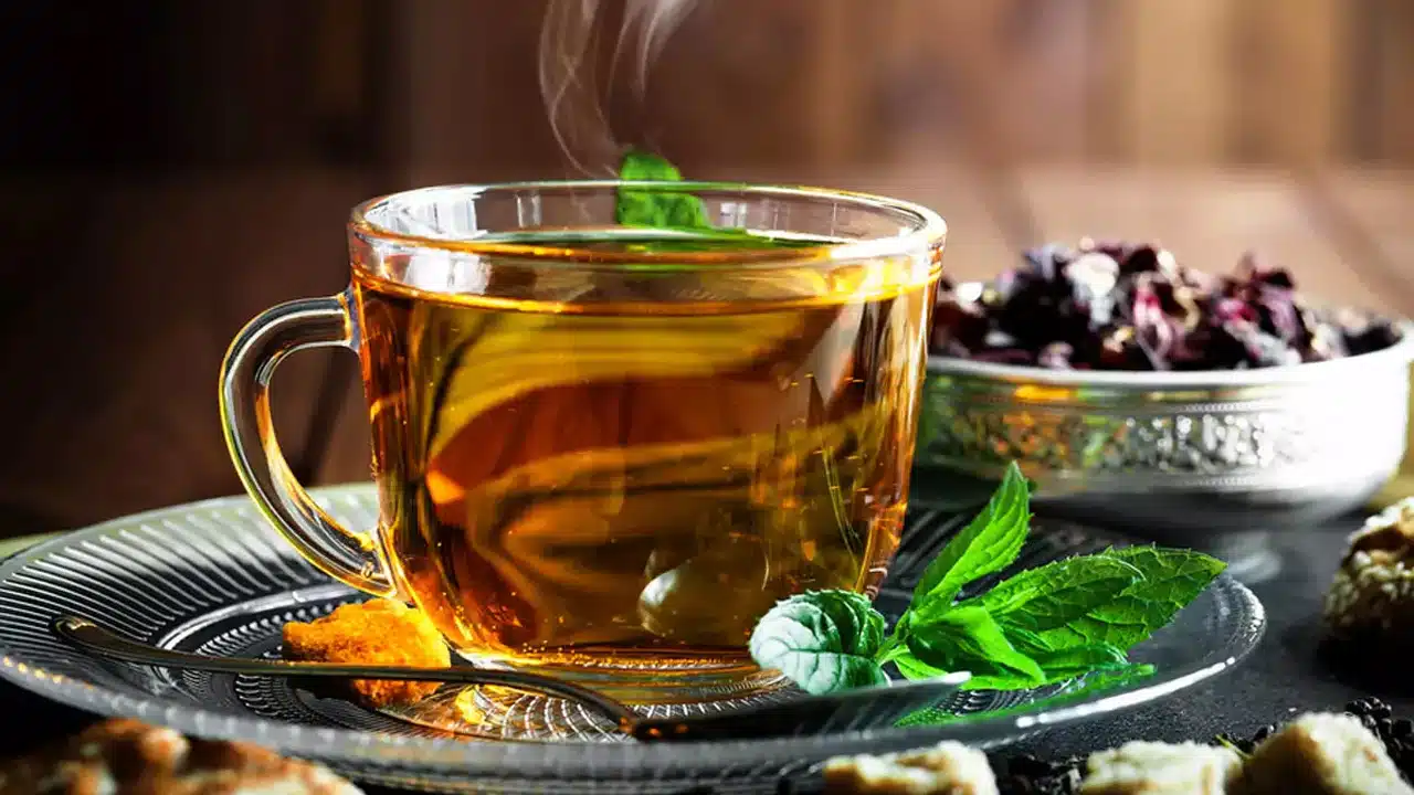 Herbal Teas : ఈ హెర్బల్ డ్రింక్స్ తీసుకోండి... కొలెస్ట్రాల్ మరియు గుండె సమస్యలకు చెక్ పెట్టండి...!