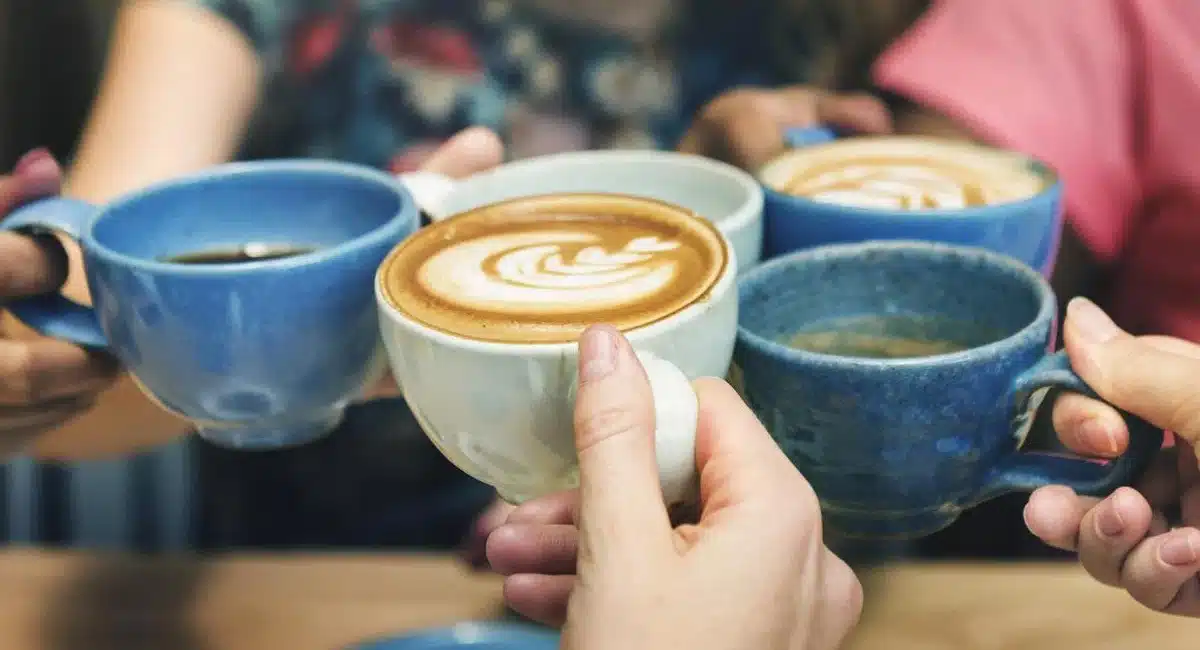 Do you have a habit of drinking tea after meals... But know these thing... Don't drink in life...