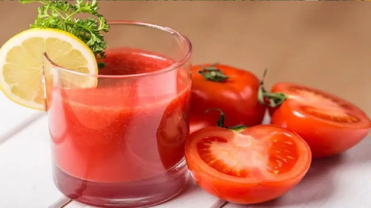 Tomato Juice : ఈ రసాన్ని ఒక గ్లాస్ తీసుకుంటే చాలు... కొలెస్ట్రాల్ సమస్యకు చెక్ పెట్టినట్లే...!