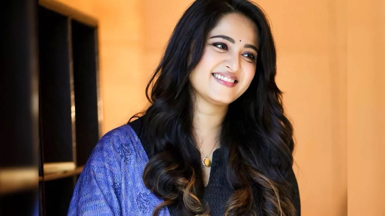 Anushka Shetty : నేను పెళ్లి చేసుకోబోయేది అత‌న్నే.. ఎవ‌ర‌నేది ఇప్పుడే రివీల్ చేయ‌న‌న్న అనుష్క‌