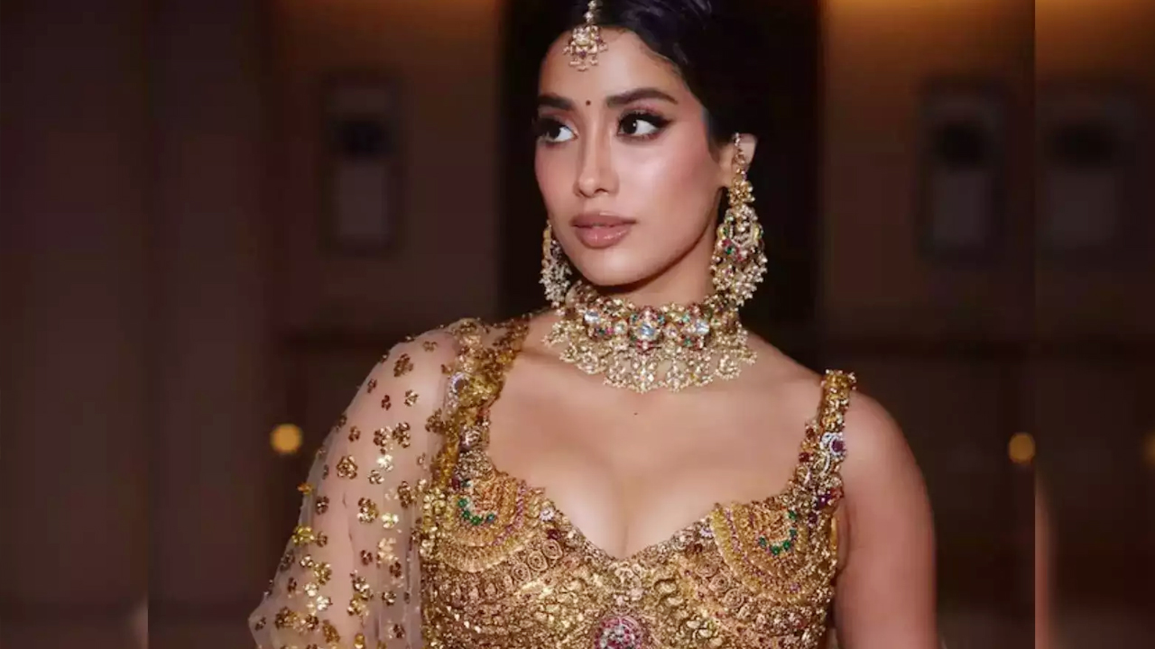 Janhvi kapoor : దొరికింది క‌దా అని క‌క్కుర్తి ప‌డితే అంతే మ‌రి.. జాన్వీ క‌పూర్ ఆసుప‌త్రిలో చేర‌డంతో నెటిజ‌న్స్ ట్రోల్స్..!