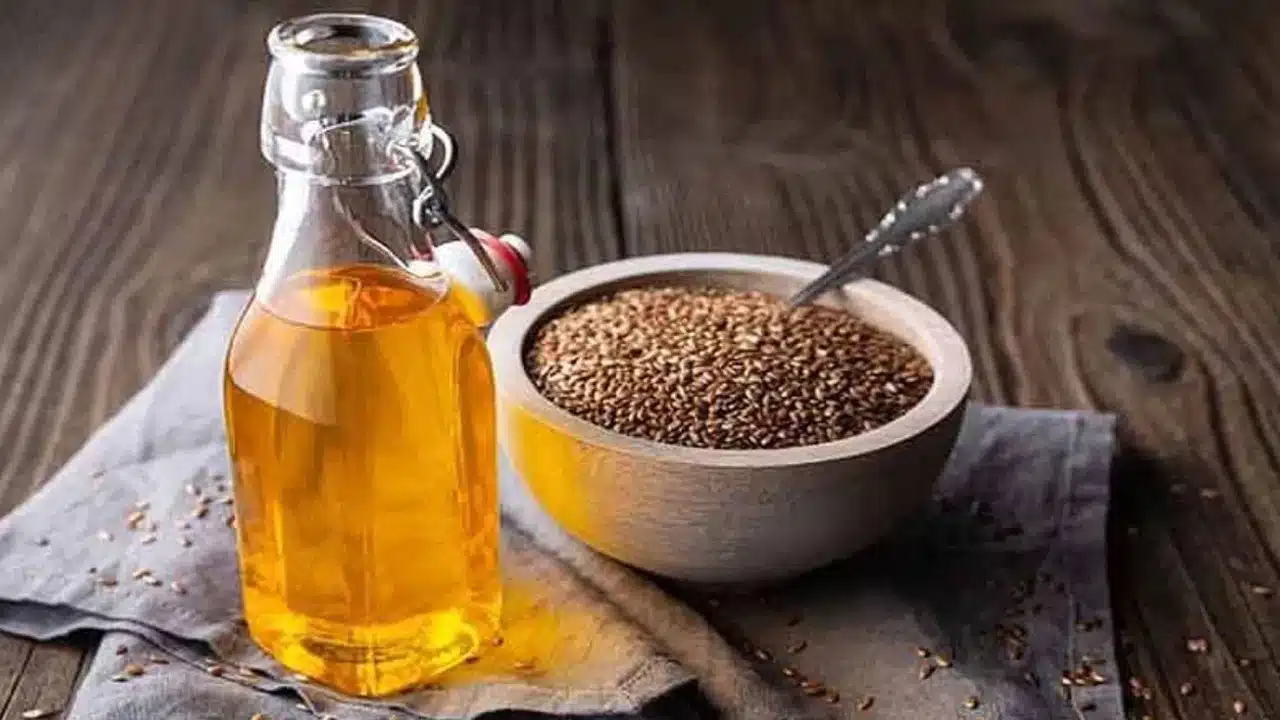 Oil : ఈ నూనె తో కొవ్వుకు చెక్ పెట్టండి... గుండెపోటు సమస్య ఉండదు...!