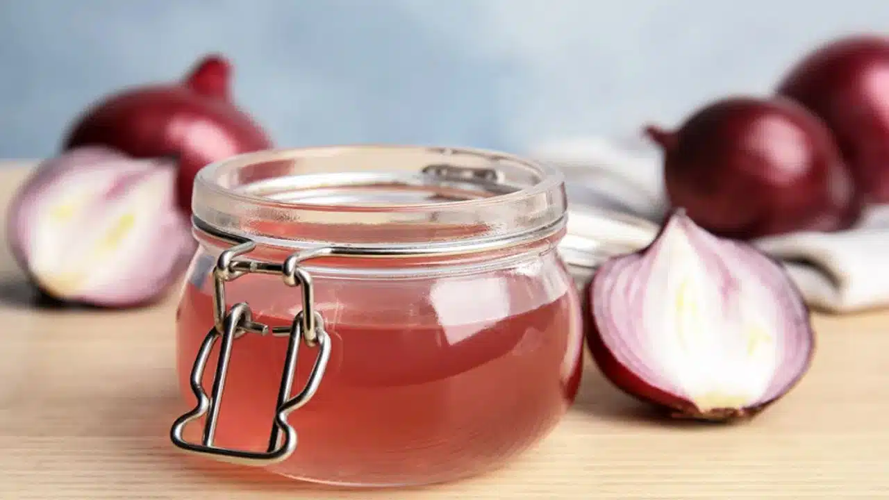 Onion Juice : పరిగడుపున ఉల్లిపాయ రసాన్ని తీసుకుంటే... ఎన్ని ఆరోగ్య ప్రయోజనాలో...!