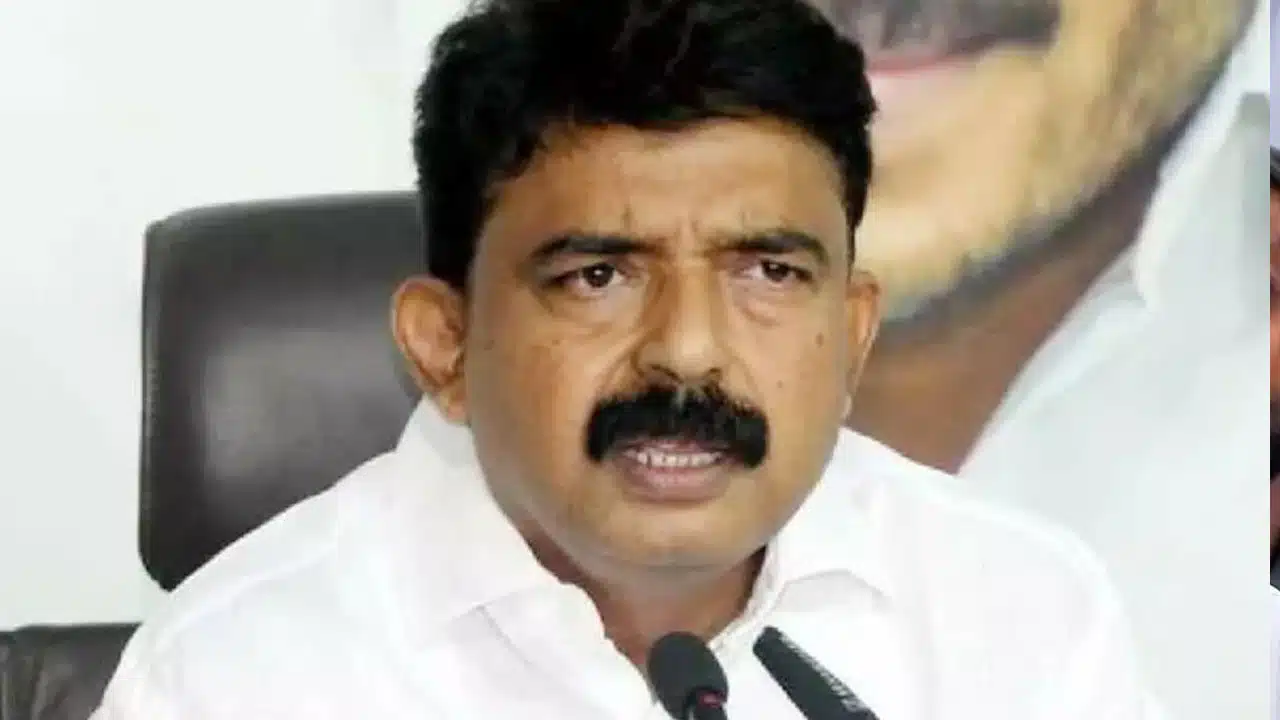 Perni Nani : వైసీపీ ఓటమికి కారణాలు ఎన్నో.. తల్లి చెల్లి కూడా.. పేర్ని నాని సంచలన కామెంట్స్..!