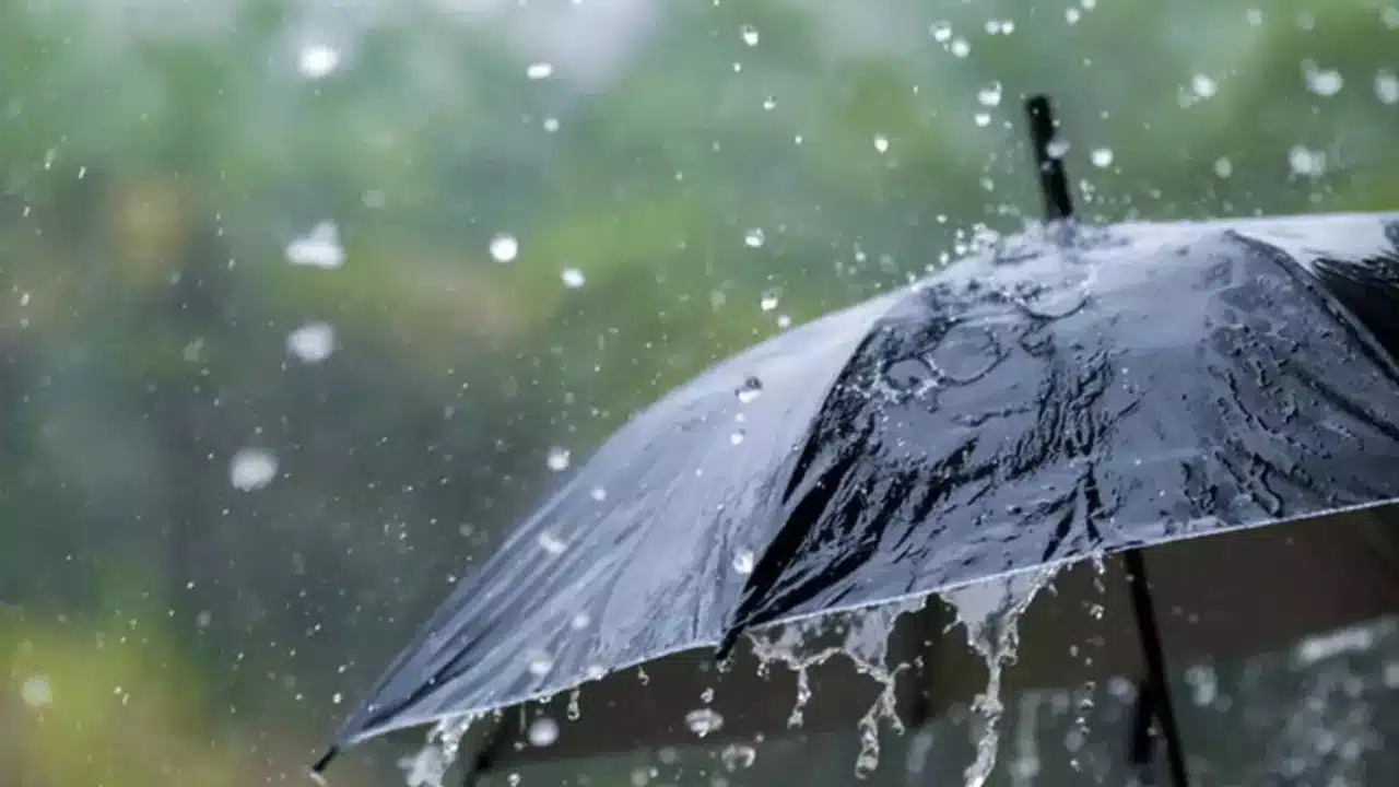 Rain : తెలుగు రాష్ట్రాలకి ఐఎండీ వార్నింగ్.. ఆరెంజ్ అలర్ట్ జారీ చేస్తూ వారు అప్రమత్తంగా ఉండాలంటూ సూచన..!