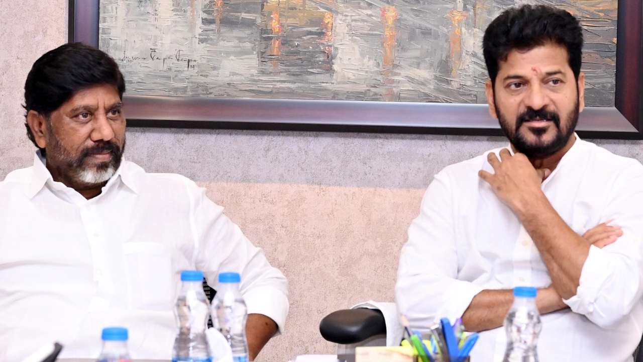 Revanth Reddy : విద్యా వ్యవస్థలో సరికొత్త విధానం.. ప్లే స్కూల్, సెమీ రెసిడెన్షియల్ గా మార్చే ఆలోచ‌న‌లో రేవంత్ ప్ర‌భుత్వం