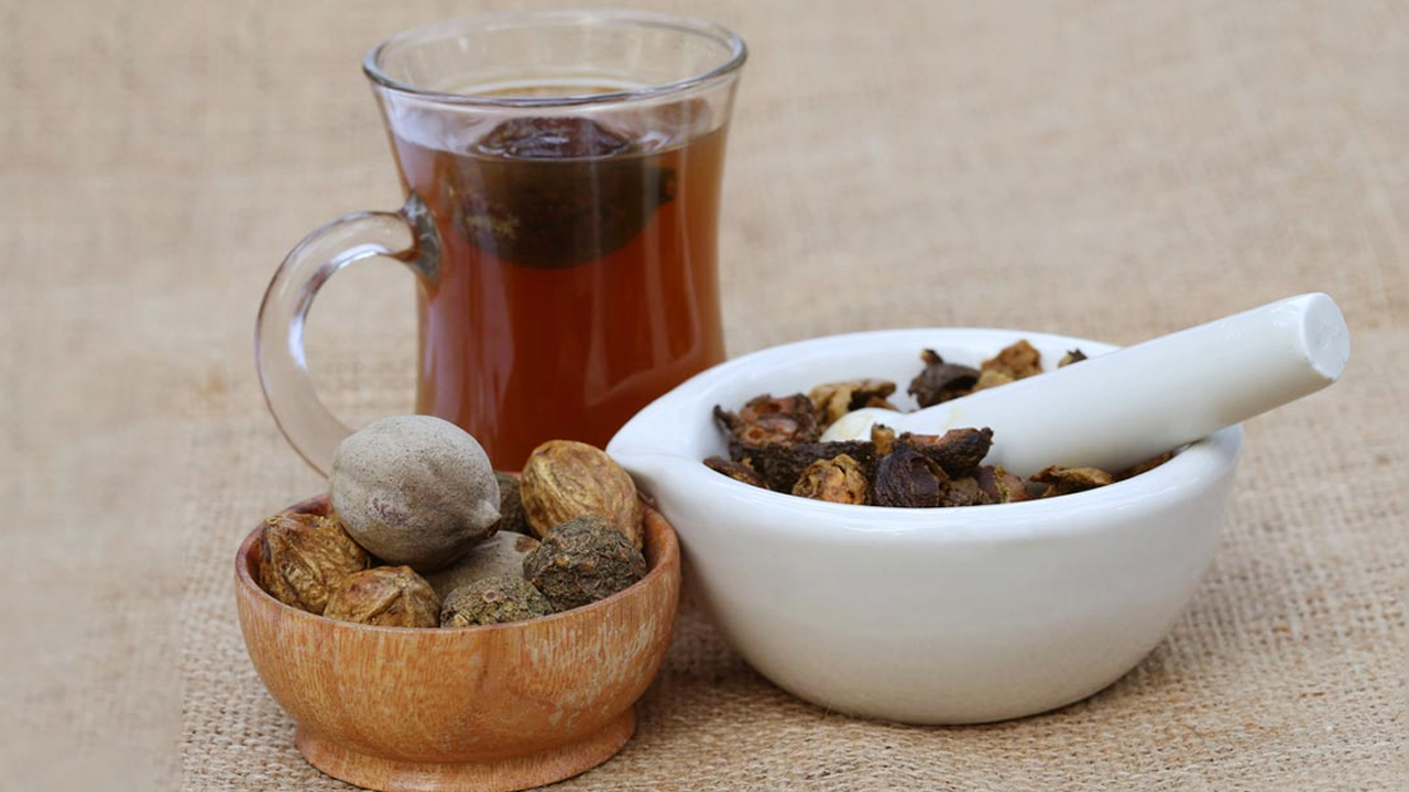 Triphala Tea : రోజుకు ఒక కప్పు త్రిఫల టీ తాగితే చాలు… ఎన్ని లాభాలో…!