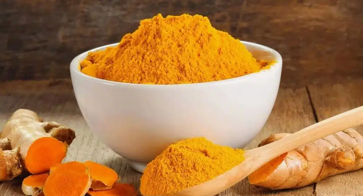 Turmeric  : పసుపు ను ఎక్కువగా తీసుకుంటున్నారా... డేంజర్ లో పడట్టే...