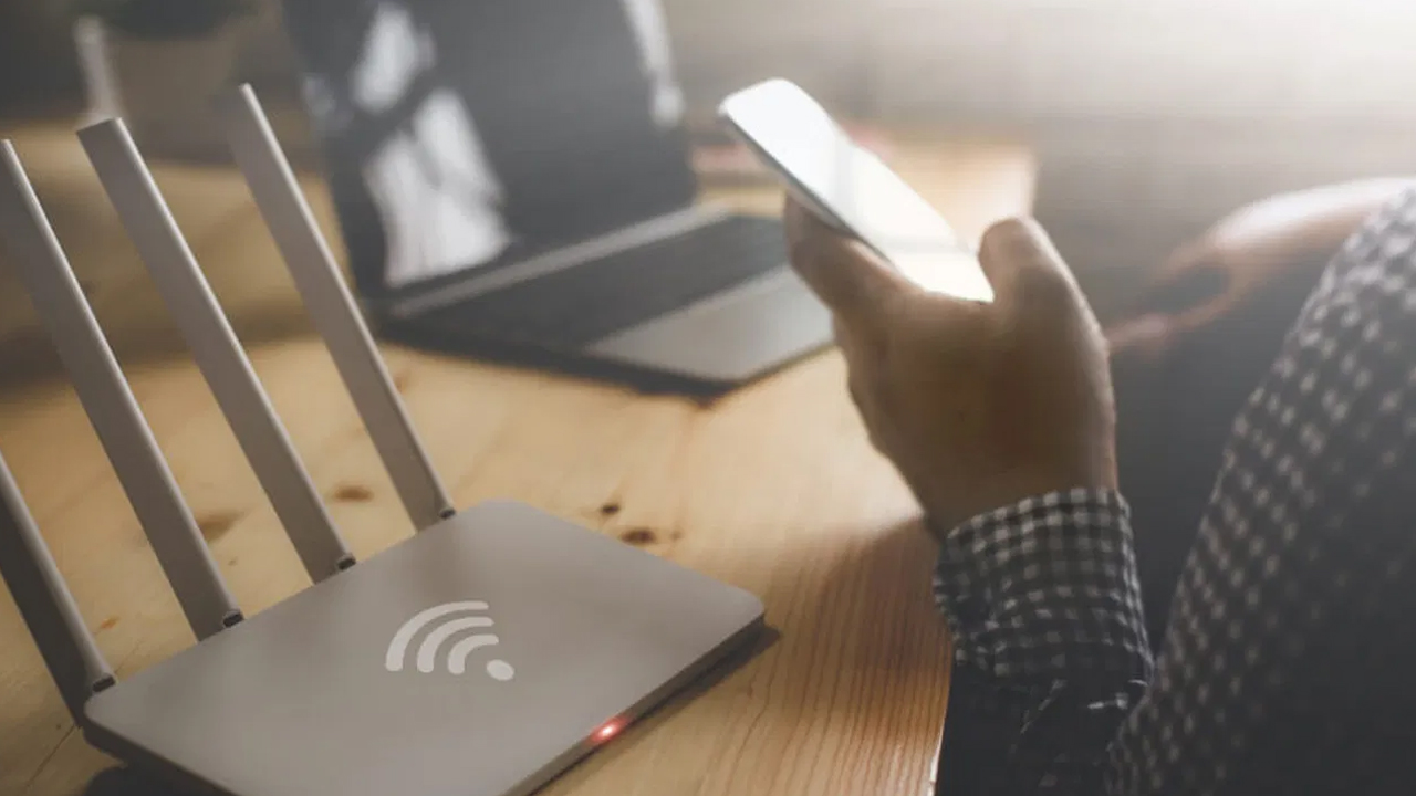 Wi-Fi Router : రాత్రిపూట వైఫై ని ఆన్ చేసి ఉంచటం వలన ఎలాంటి ఆరోగ్య సమస్యలు వస్తాయో తెలుసా…