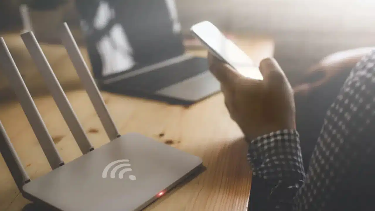 Wi-Fi Router : రాత్రిపూట వైఫై ని ఆన్ చేసి ఉంచటం వలన ఎలాంటి ఆరోగ్య సమస్యలు వస్తాయో తెలుసా...