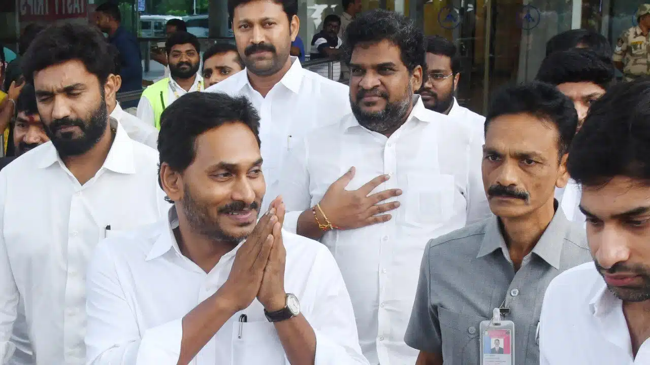 Ys Jagan : నేడు జ‌గ‌న్ కీల‌క ప్ర‌క‌ట‌న చేయ‌బోతున్నాడా.. ప్ర‌త్యేకంగా నేష‌న‌ల్ మీడియాకి స్వాగ‌తం !