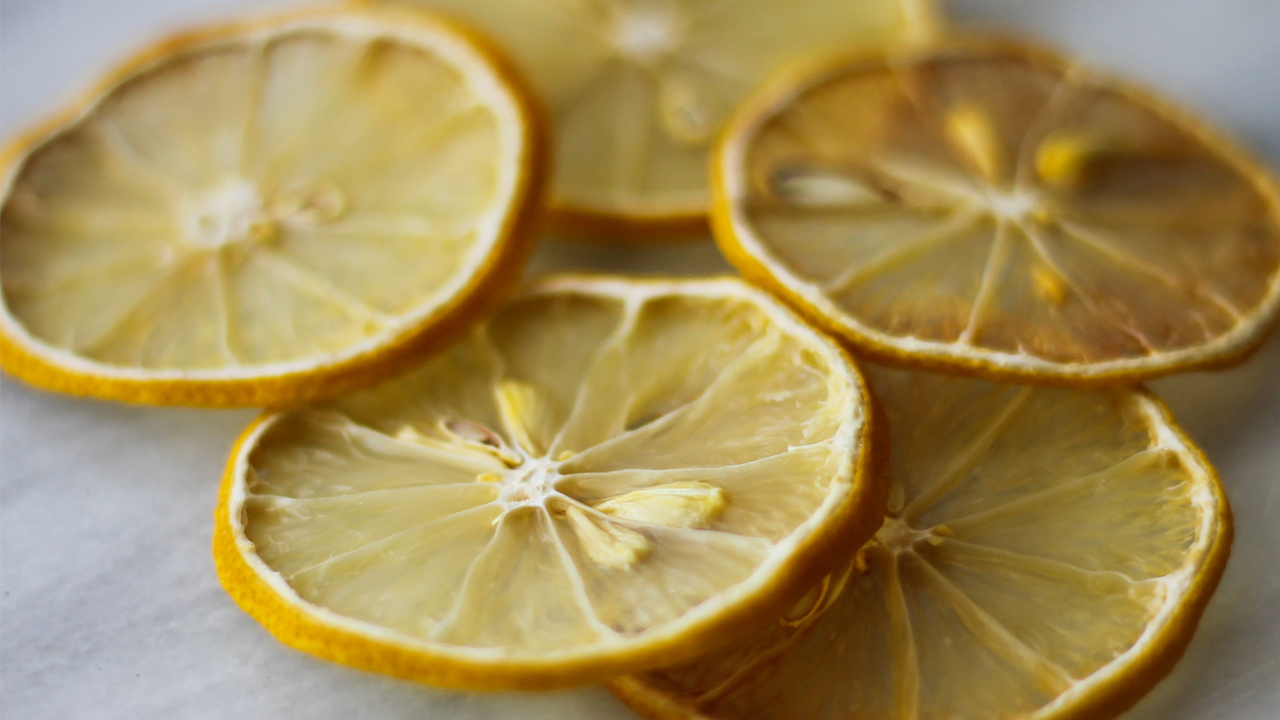Dried Lemons : ఎండిన నిమ్మకాయలను పారేస్తున్నారా… వాటిని ఇలా వాడండి…!