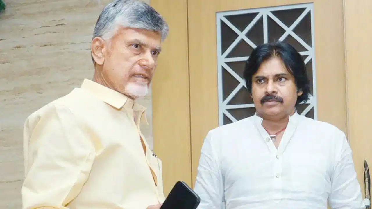 Pawan Kalyan : ప‌వ‌న్ క‌ళ్యాణ్ విష‌యంలో చంద్ర‌బాబు ప్ర‌వ‌ర్త‌న తేడాగా ఉందే.. సైడ్ చేసే ప్ర‌య‌త్నం చేస్తున్నాడా..!