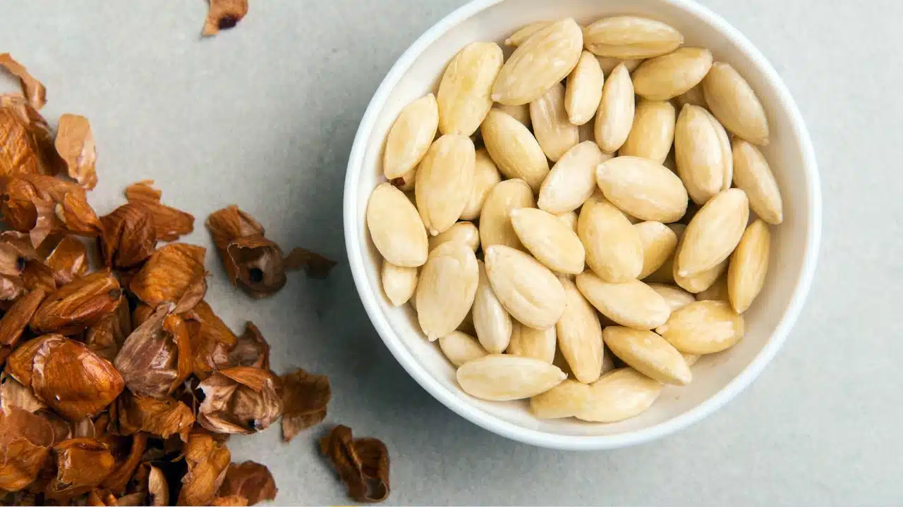 Almond Peels : బాదం పప్పు తొక్కలో కూడా ఎన్ని ఆరోగ్య ప్రయోజనాలో తెలుసా...!