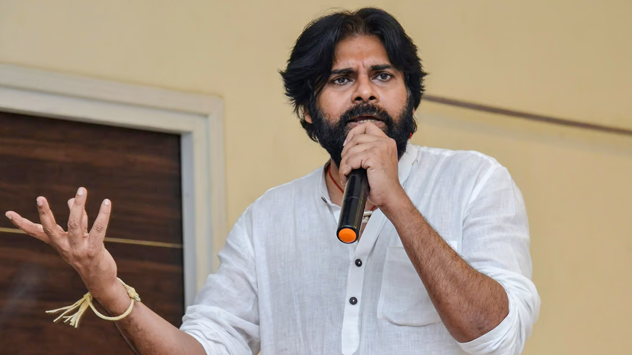 Pawan Kalyan : సినిమాల్లోనే కాదు మంత్రిగా కూడా పవన్ రికార్డ్..!