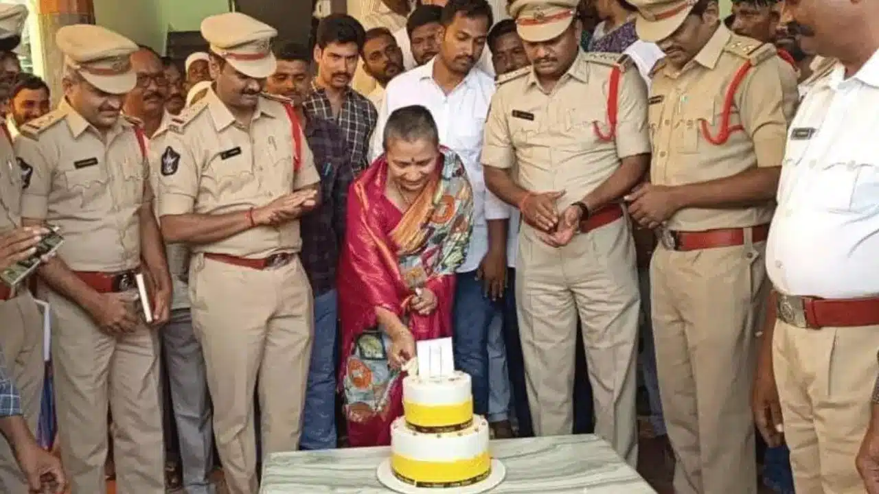 Prathipati Pulla Rao Wife Birthday Celebrated By Police
