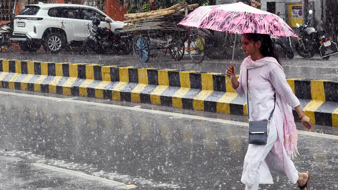 Rain Alert : బ‌లంగా మారిన వాయిగుండం... ఏపీ, తెలంగాణ‌లో వ‌ర్షాలే వ‌ర్షాలు..!