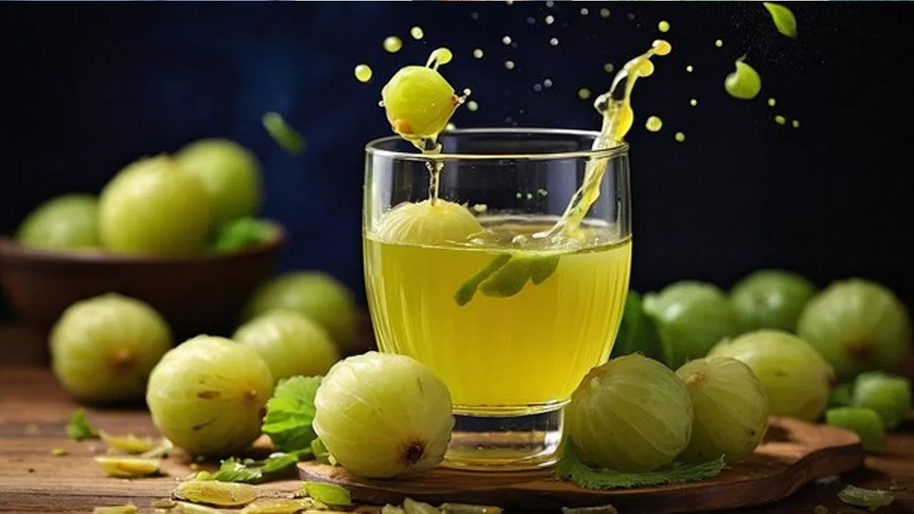 Amla Juice : ప్రతిరోజు ఉసిరి రసం తాగటం వలన కలిగే లాభాలు అన్ని ఇన్ని కావు…!