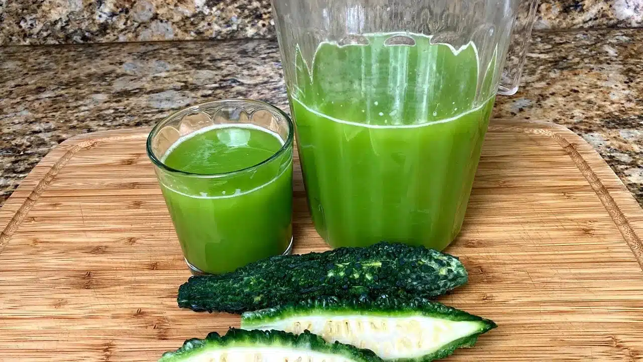 Gourd Juice : కాకరకాయ రసంతో జుట్టు ఆరోగ్యం... ఎలా ఉపయోగించాలంటే...??