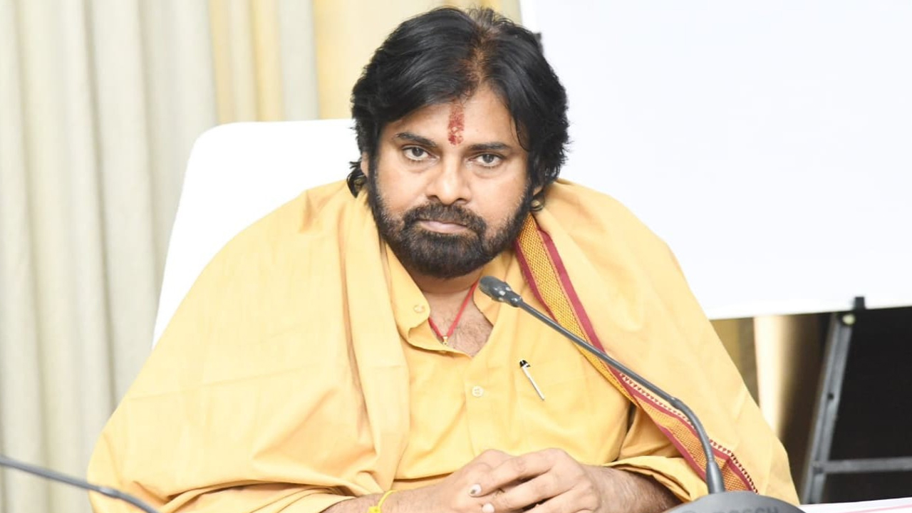 Pawan kalyan : మ‌రోసారి అనారోగ్యం బారిన ప‌డ్డ ప‌వ‌న్ క‌ళ్యాణ్‌.. ఆందోళ‌న‌లో ఫ్యాన్స్..!