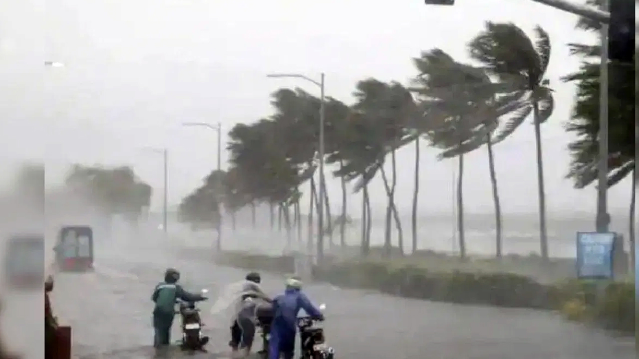 Rains : ఆసియా గాలుల ప్ర‌భావం.. తెలుగు రాష్ట్రాల్లో మ‌రో వారం రోజులు వర్షాలు