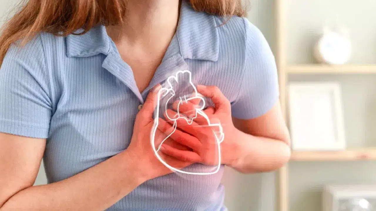 Heart Attack : గుండెపోటు వచ్చే ముందు శరీరంలో కనబడే ముఖ్య లక్షణాలు ఇవే...!!