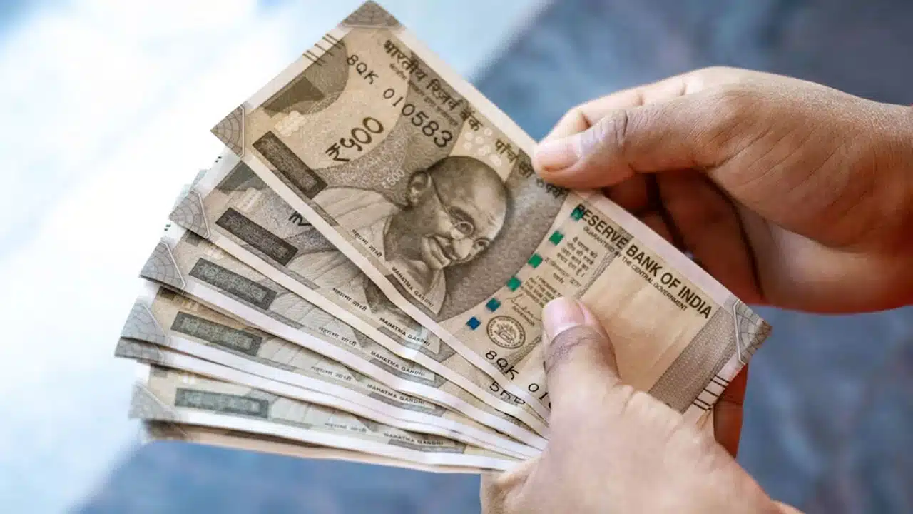 పండుగ‌పూట సామాన్యులకు, మధ్యతరగతికి భారీ షాక్...!