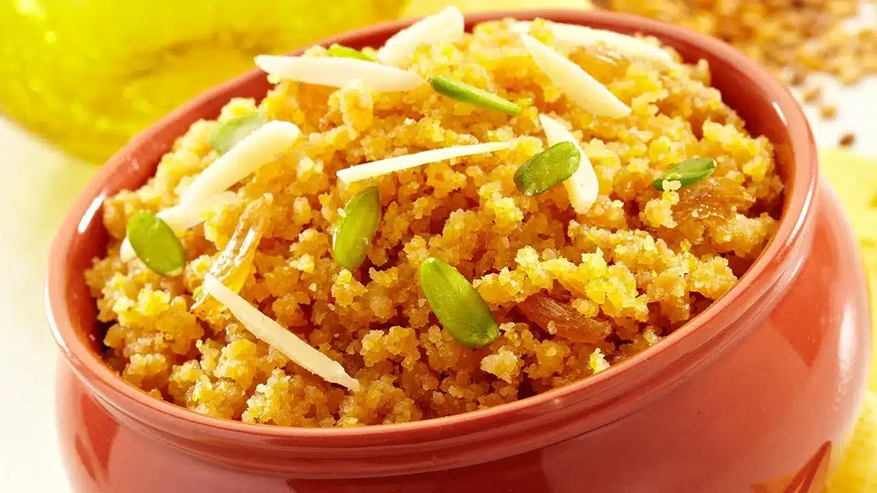 Moong Halwa : పెసరపప్పు హల్వా ఇలా చేయండి... రుచితో పాటు ఆరోగ్యం మీ సొంతం...!