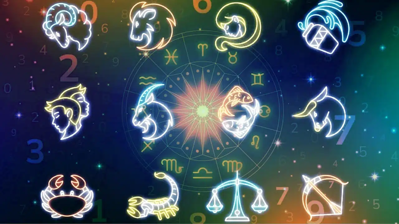 Zodiac Signs : సూర్యుడు కుజుడి సంచారం వలన ఈ రంగాల వారికి అదృష్టం... పట్టిందల్లా బంగారం...!
