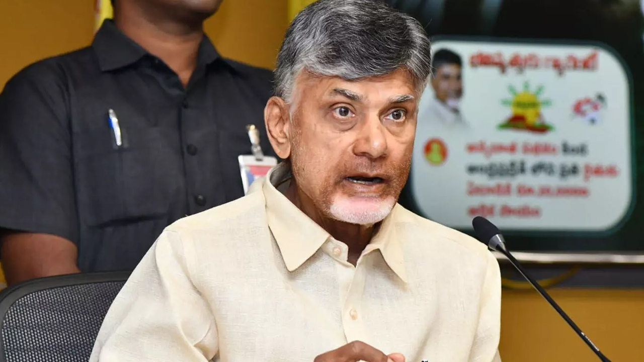 Chandrababu : సీఎంలో ఏం జ‌రుగుతుంది చంద్ర‌బాబుకి తెలియ‌దా.. అంతా దీని గురించే చ‌ర్చ‌..!