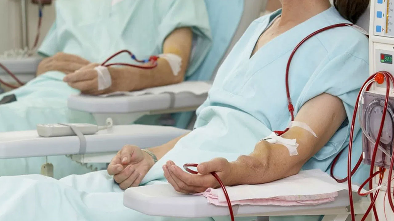 Dialysis : డయాలసిస్ ఎవరికీ అవసరం… ఎందుకు చేస్తారు… చేయకుంటే ఏమవుతుంది..??