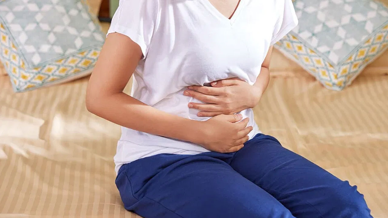 Periods Pain : పీరియడ్స్ టైం లో వచ్చే నొప్పిని ఈజీగా తగ్గించాలంటే… ఈ టిప్స్ ఫాలో అవ్వండి…??