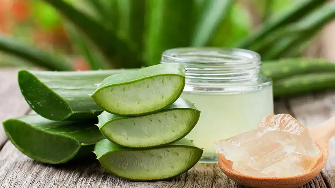 Skin Care : వీటిని ముఖానికి నేరుగా అప్లై చేశారో... అంతే సంగతులు... జాగ్రత్త...!!