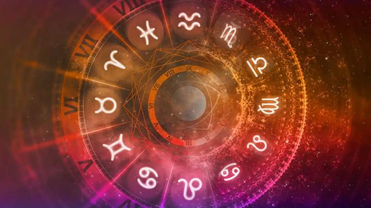 Zodiac Signs : అనురాధ నక్షత్రంలోకి సూర్యుని సంచారం... ఈ రాశుల వారికి పట్టనున్న అదృష్టం...!