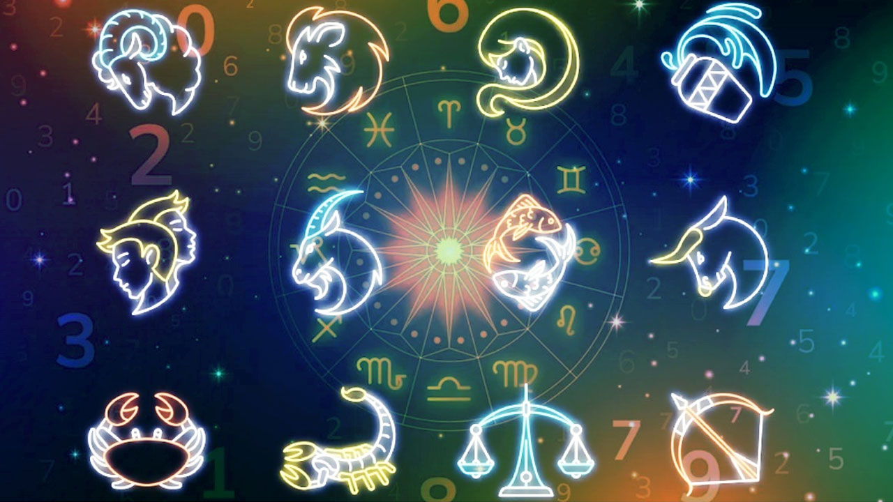 Zodiac Signs : శనీశ్వరుని అనుగ్రహంతో 2025లో ఈ రాశుల వారికి రాజయోగం… పట్టిందల్లా బంగారం…!