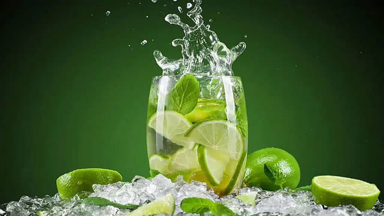 Lemon Water : బి అలర్ట్, పరిగడుపున నిమ్మరసం తాగుతున్నారా... ఇలాంటి రోగాలు కొని తెచ్చుకున్నట్లే...?