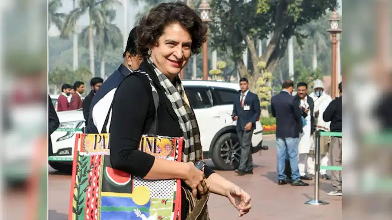 Priyanka Gandhi : నేనేం ధరించాల‌నేది ఎవరు నిర్ణయిస్తారు? "పాలస్తీనా" బ్యాగ్ రోపై ప్రియాంక గాంధీ