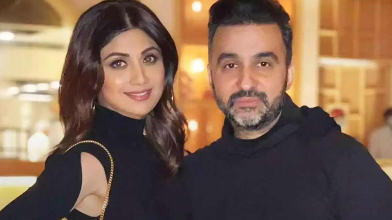 Raj Kundra : బాలీవుడ్ సినీ న‌టి శిల్పాశెట్టి భ‌ర్త రాజ్ కుంద్రాకు ఈడీ సమన్లు..!