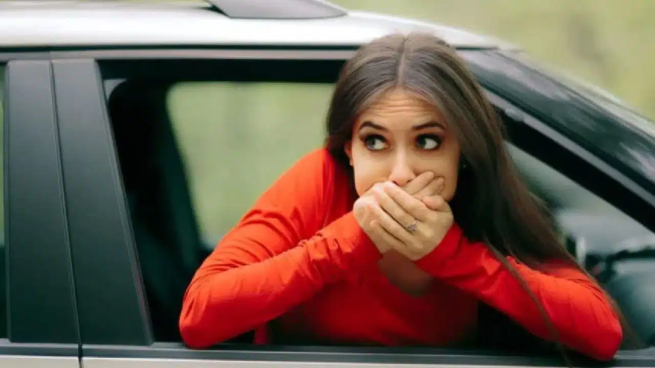 Travelling : దూర ప్రయాణాలు చేసే సమయంలో ఈ సమస్యలు ఎదుర్కొంటున్నారా... అయితే ఈ చిట్కాలు పాటించండి...!
