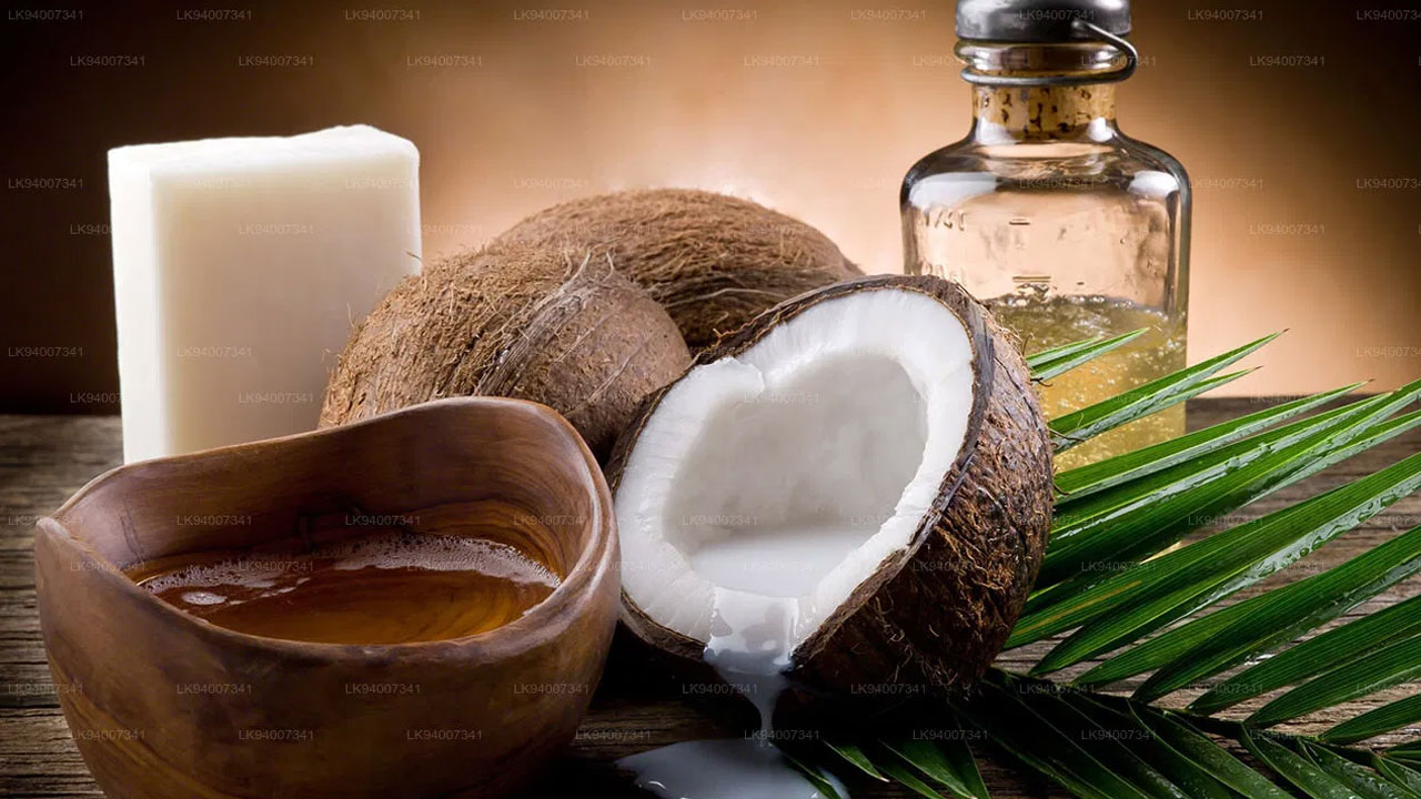 Coconut Oil : శీతాకాలంలో రాత్రిపూట శరీరానికి కొబ్బరి నూనె పట్టించి నిద్రపోయారంటే…. ఇక తెల్లారేసరికి అద్భుతం జరుగుతుంది….