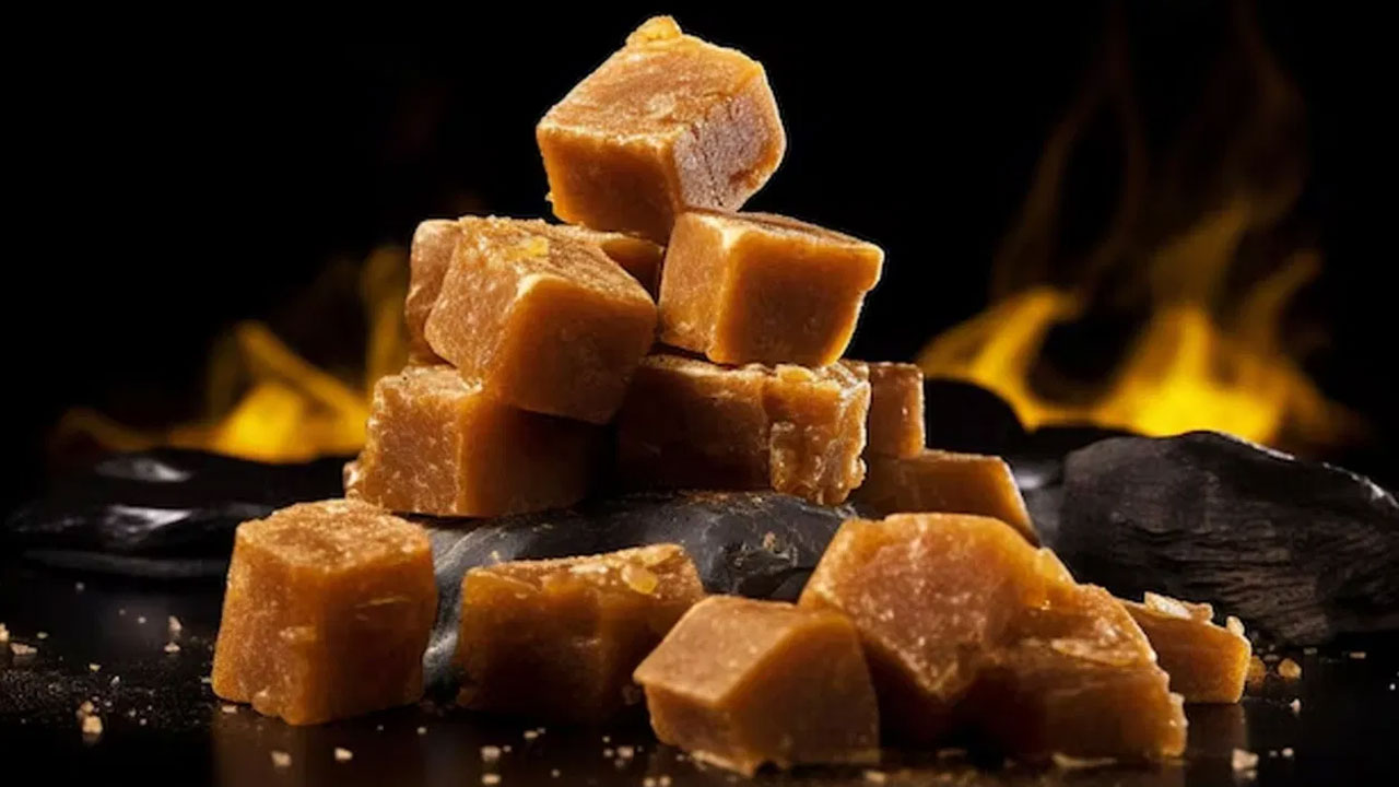 Jaggery : మీ ఊపిరితిత్తులు దీర్ఘకాలం పదిలంగా ఉండాలా… అయితే రోజు ఉదయాన్నే ఈ ఒక్కటి తినండి….?