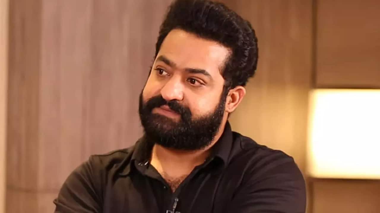 Jr NTR : ఎన్టీఆర్ తో ఆ ఛాన్స్ కోసం వెయిటింగ్ అంటున్న అమ్మడు.. పెద్ద టార్గెటే పెట్టుకుందిగా..?