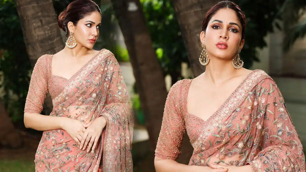 Lavanya Tripathi : మెగా కోడలు శారీ లుక్ అదుర్స్..!