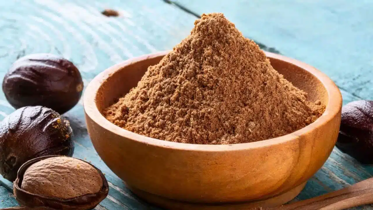 Nutmeg Water : మీకు మైగ్రేన్ సమస్య ఉందా... అయితే పరిగడుపున దీన్ని గ్లాసు నీళ్లలో చిటికెడు వేసి తాగండి...?