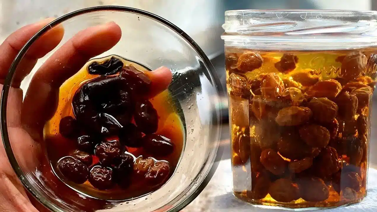 Soaked Raisins : నానబెట్టిన కిస్మిస్ తో ఎన్ని లాభాలో... ముఖ్యంగా అలాంటి వారికి... !