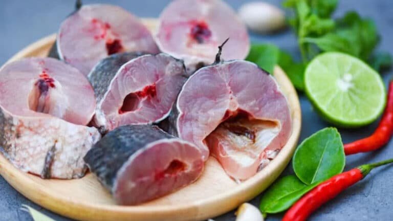 Unhealthy Fishes : కొన్ని రకాల చేపలను వీరు అస్సలు తినకూడదు…ఈ చాపల గురించి మీకు తెలుసా…?